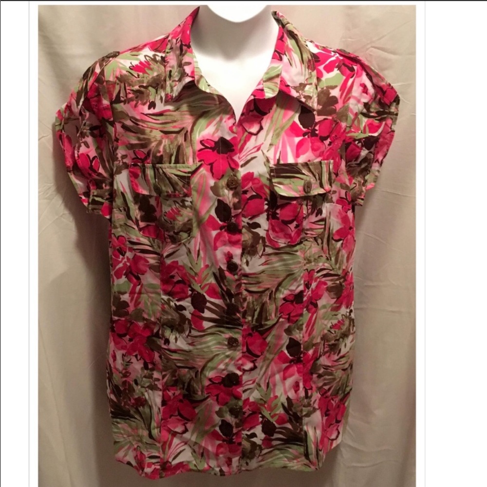 🎉2nd PRICE DROP ⬇️ 18/20W Fred David Floral Top